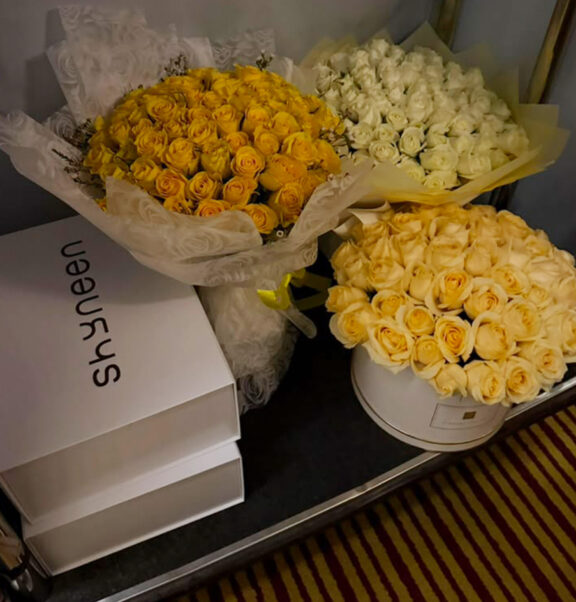 Wrap your glow in luxury. The Shyneen Signature Gift Box features a premium magnetic closure and sleek foil detailing—available in Crisp White, Soft Pink, and Cosmic Latte to elevate any skincare present.